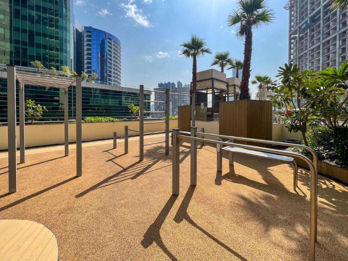 FAM Living -Modern 1 Bedroom Apt At Ahad Residences