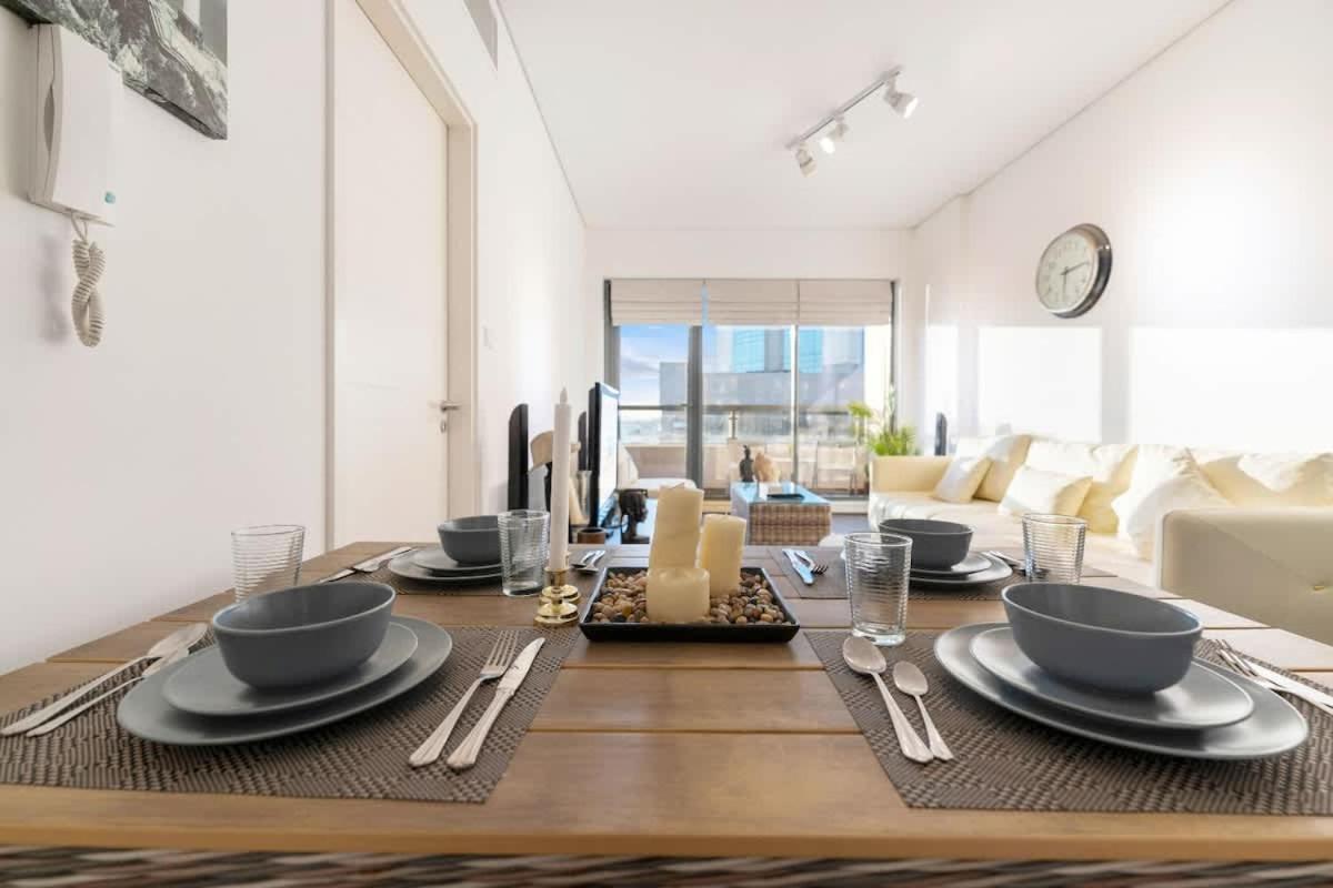 FAM Living - Modern 1BR Apartment Near Al Sufouh Beach