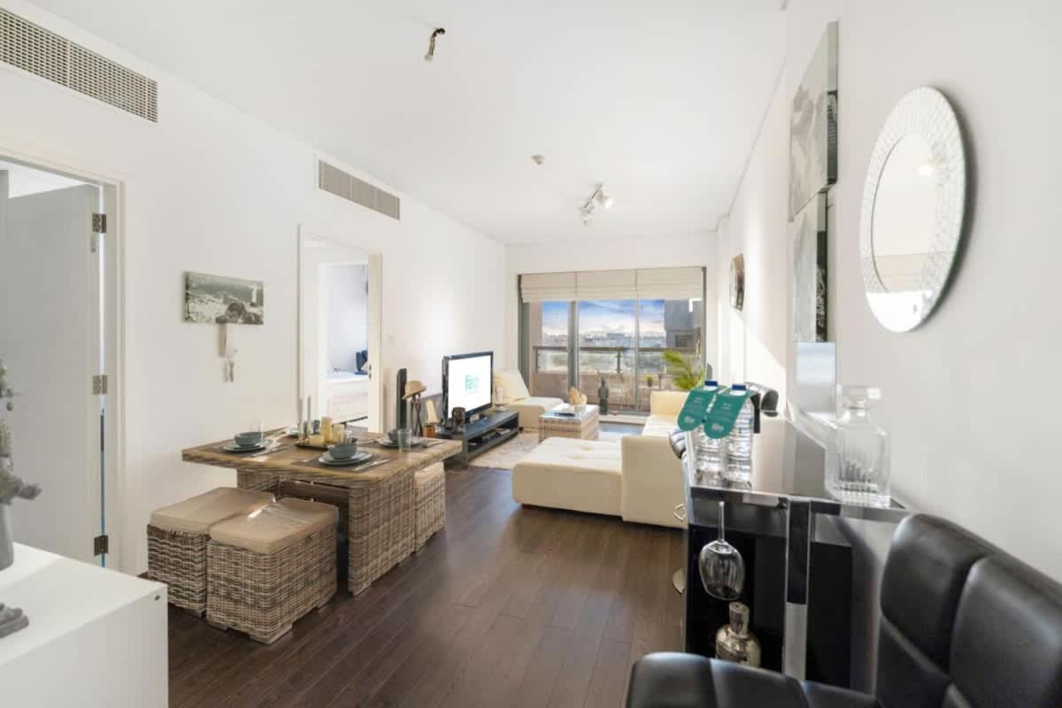 FAM Living - Modern 1BR Apartment Near Al Sufouh Beach