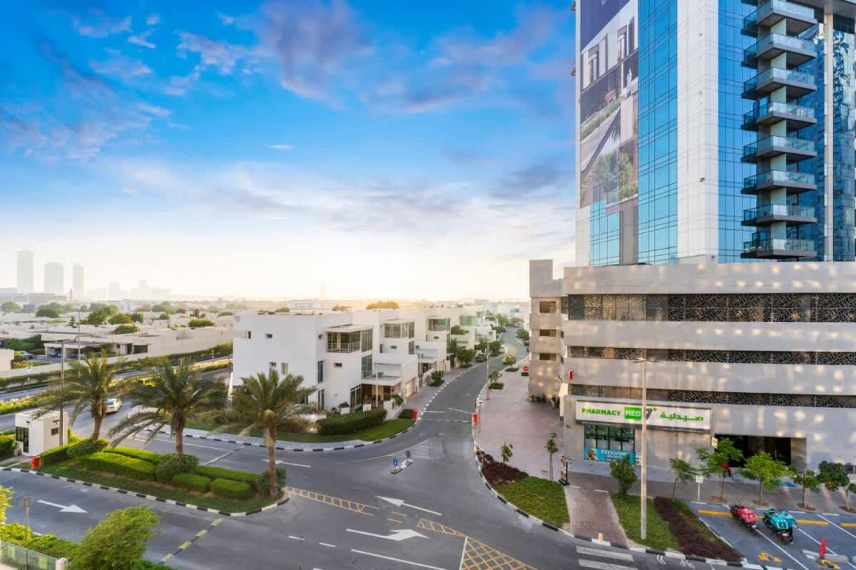 FAM Living - Modern 1BR Apartment Near Al Sufouh Beach