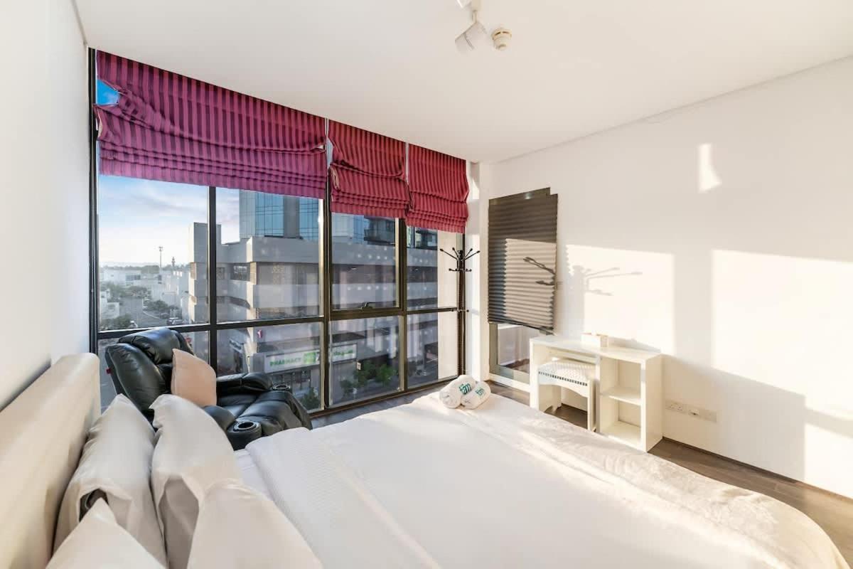 FAM Living - Modern 1BR Apartment Near Al Sufouh Beach