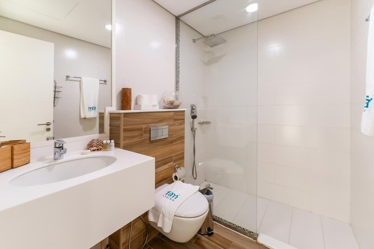 FAM Living - Modern 1BR Apartment Near Al Sufouh Beach