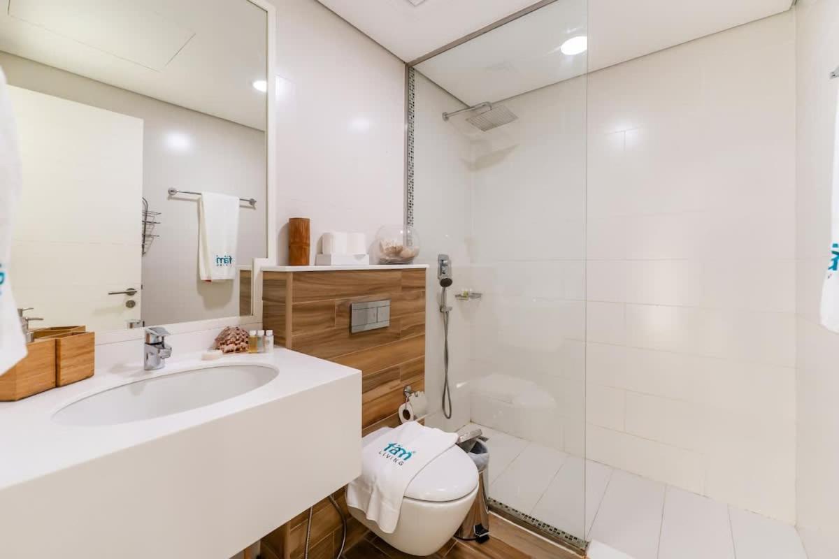 FAM Living - Modern 1BR Apartment Near Al Sufouh Beach