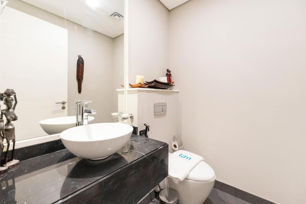 FAM Living - Modern 1BR Apartment Near Al Sufouh Beach
