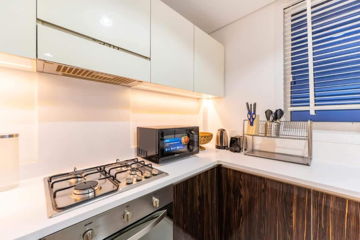 FAM Living - Modern 1BR Apartment Near Al Sufouh Beach