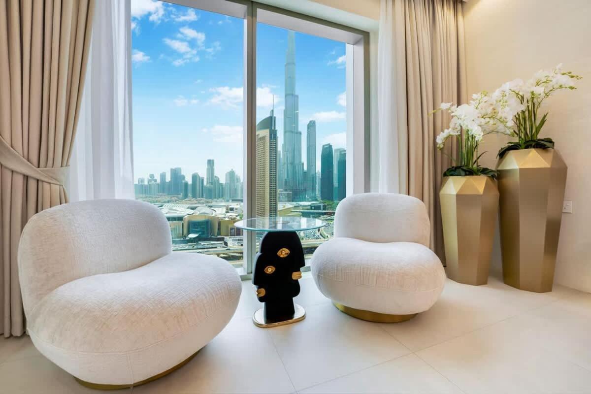 FAM Living Elegant 2BR Stay in Downtown Walk to Dubai Mall