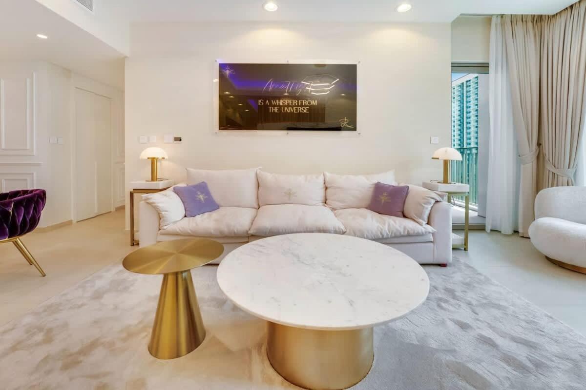 FAM Living Elegant 2BR Stay in Downtown Walk to Dubai Mall