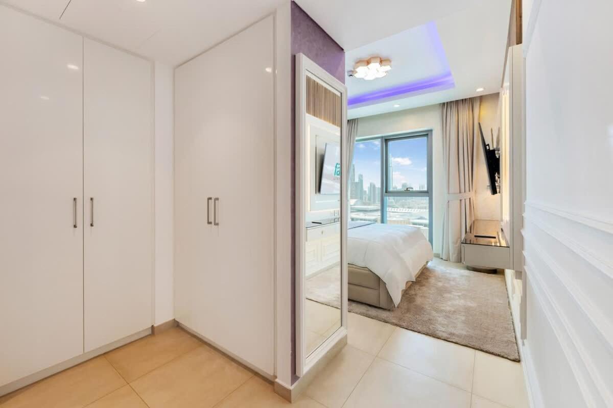 FAM Living Elegant 2BR Stay in Downtown Walk to Dubai Mall