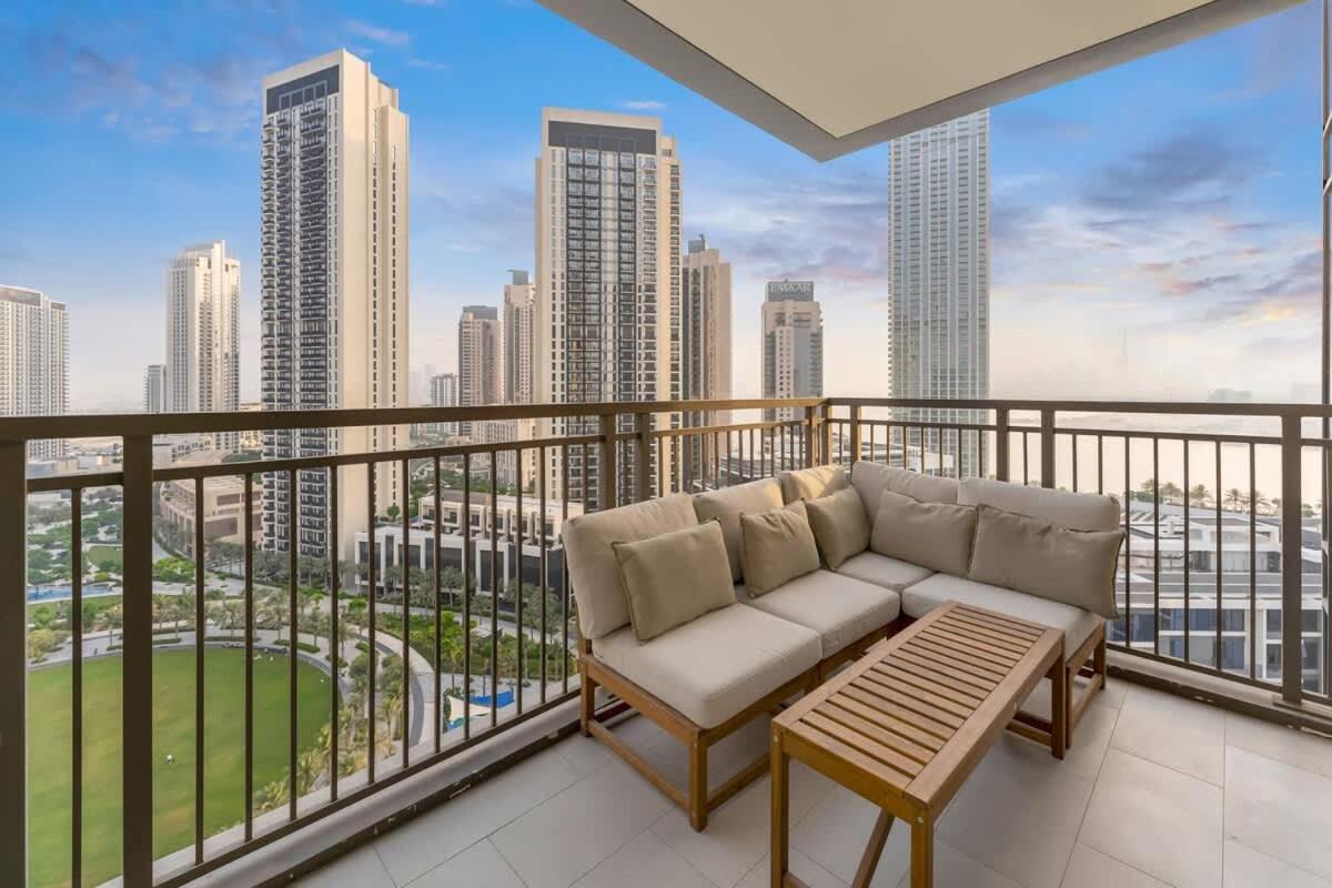 FAM Living - 3BR Creekside Escape in Creek Rise Tower 2