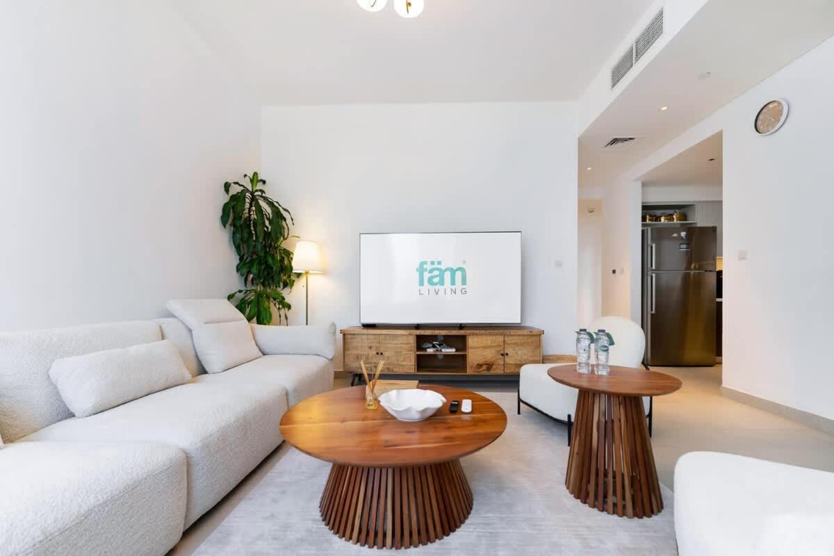 FAM Living - 3BR Creekside Escape in Creek Rise Tower 2