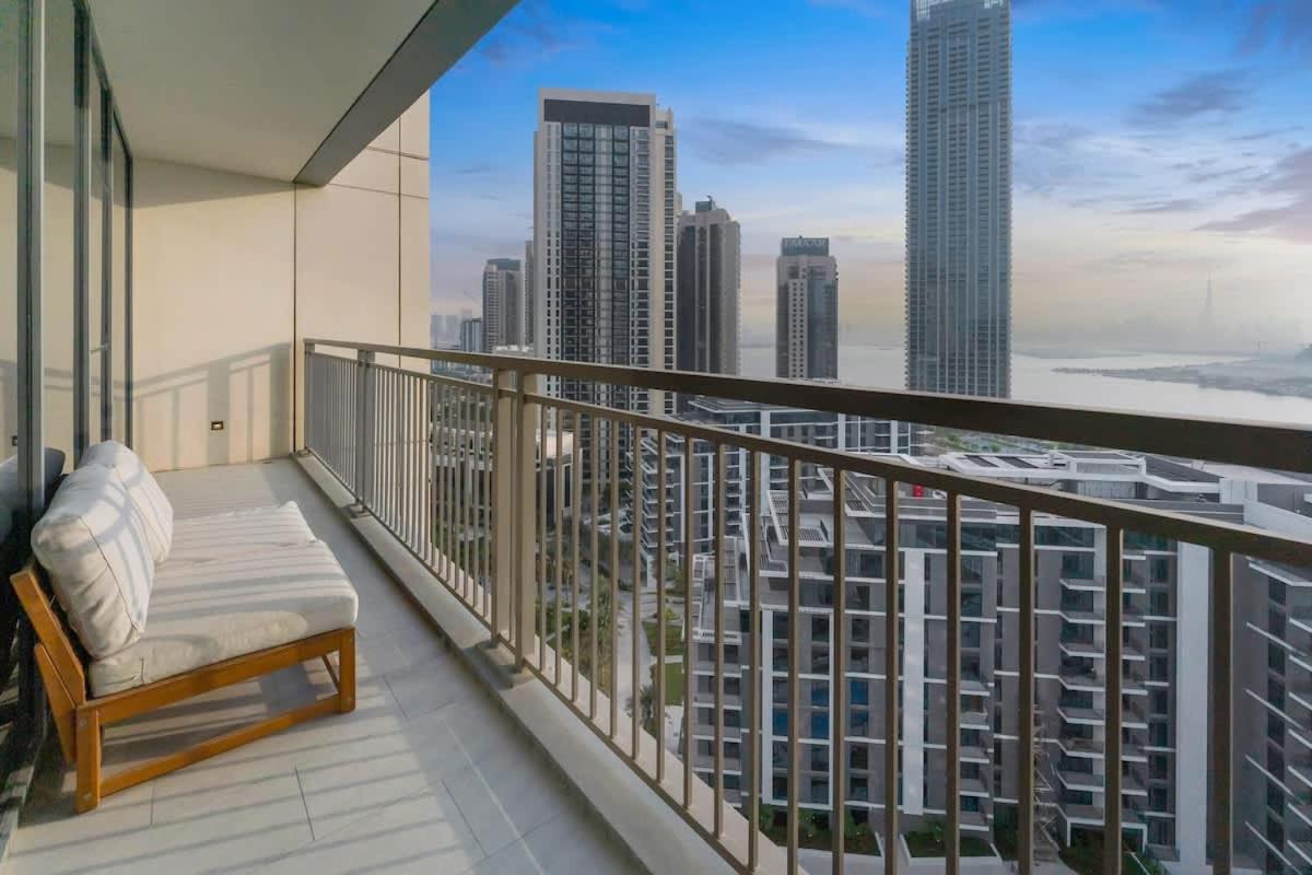 FAM Living - 3BR Creekside Escape in Creek Rise Tower 2