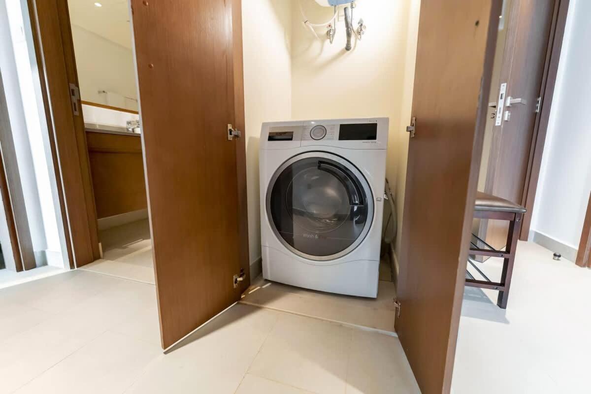 FAM Living - 3BR Creekside Escape in Creek Rise Tower 2