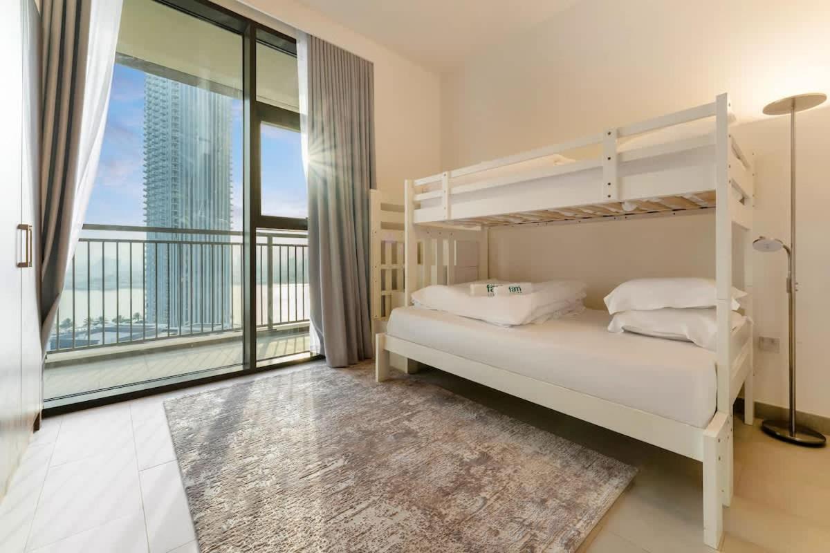 FAM Living - 3BR Creekside Escape in Creek Rise Tower 2