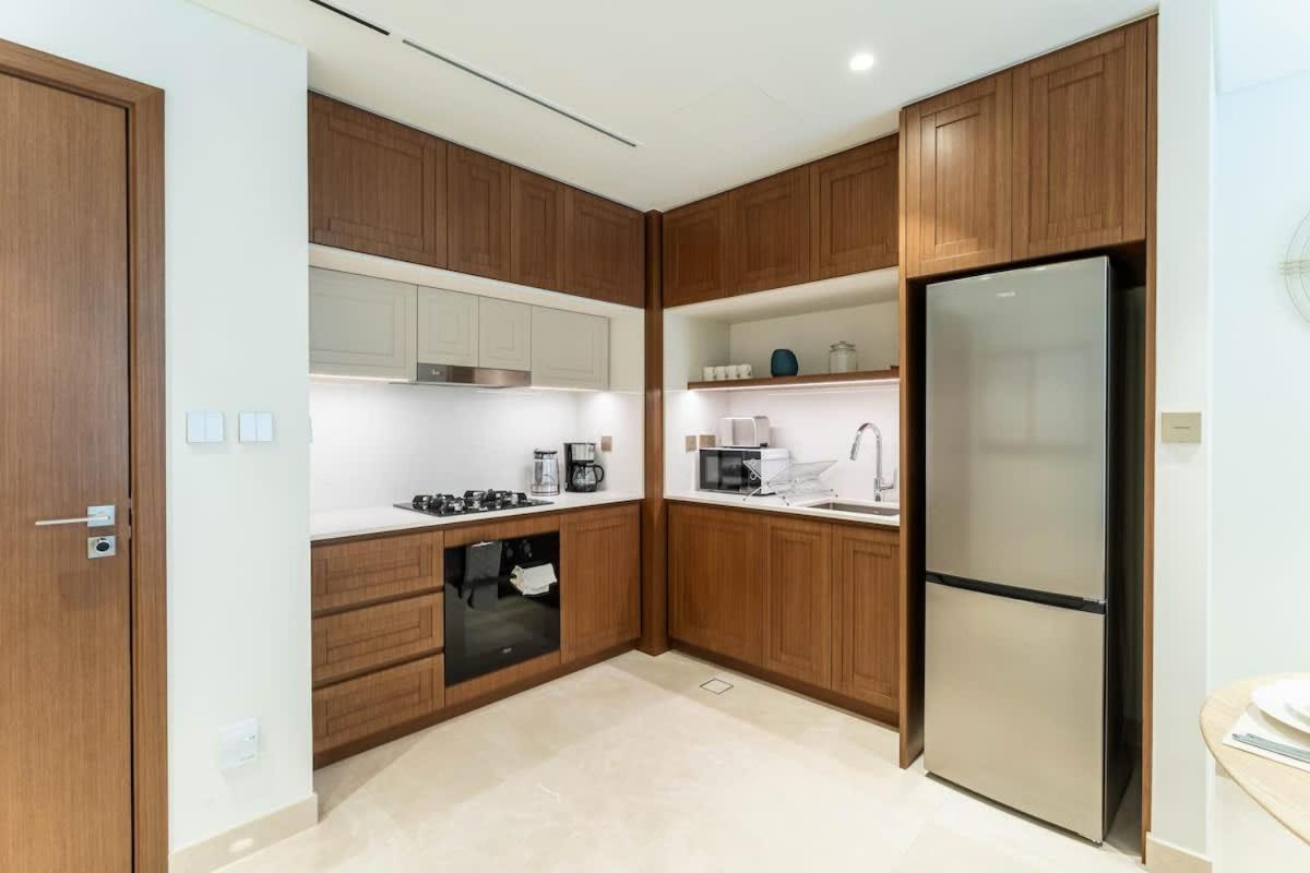 FAM Living 1BR Coastal Stay Palace Beach Residence