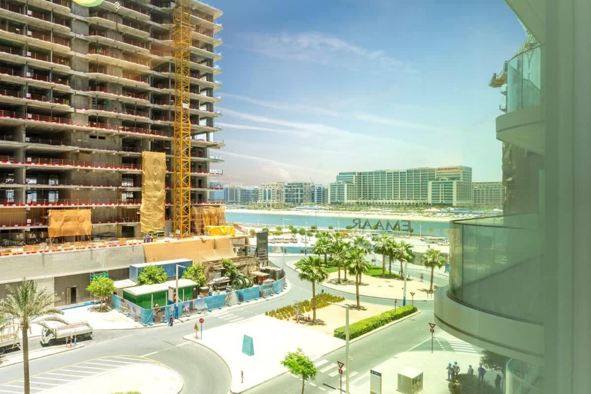 FAM Living 1BR Coastal Stay Palace Beach Residence