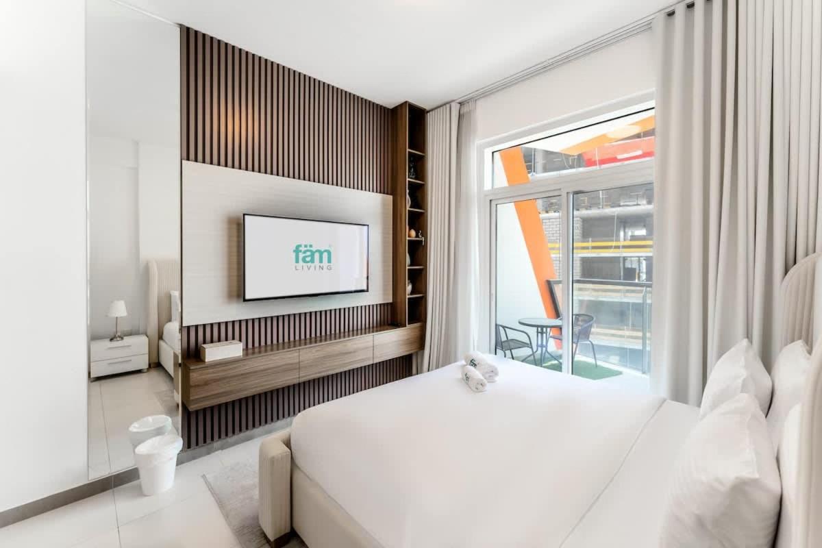 FAM Living 1BR Stay Binghatti Gateway, Al Jaddaf