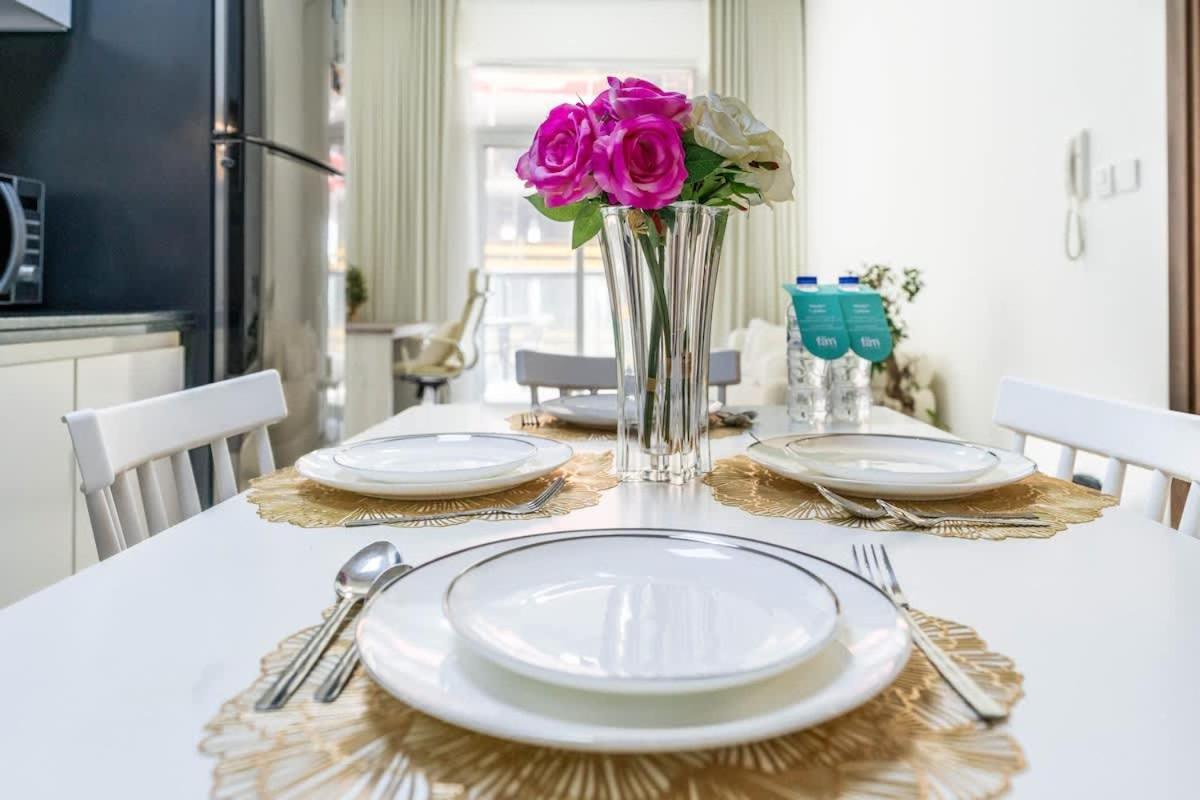 FAM Living 1BR Stay Binghatti Gateway, Al Jaddaf