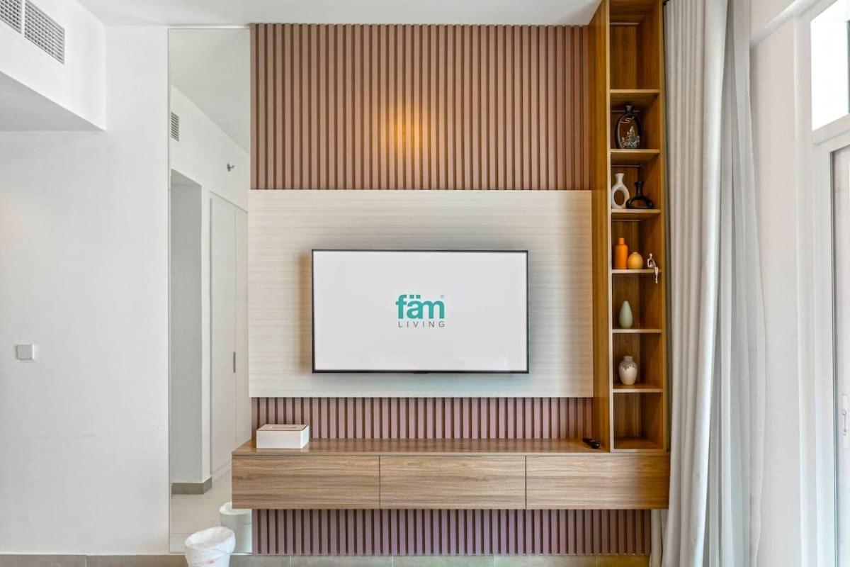 FAM Living 1BR Stay Binghatti Gateway, Al Jaddaf