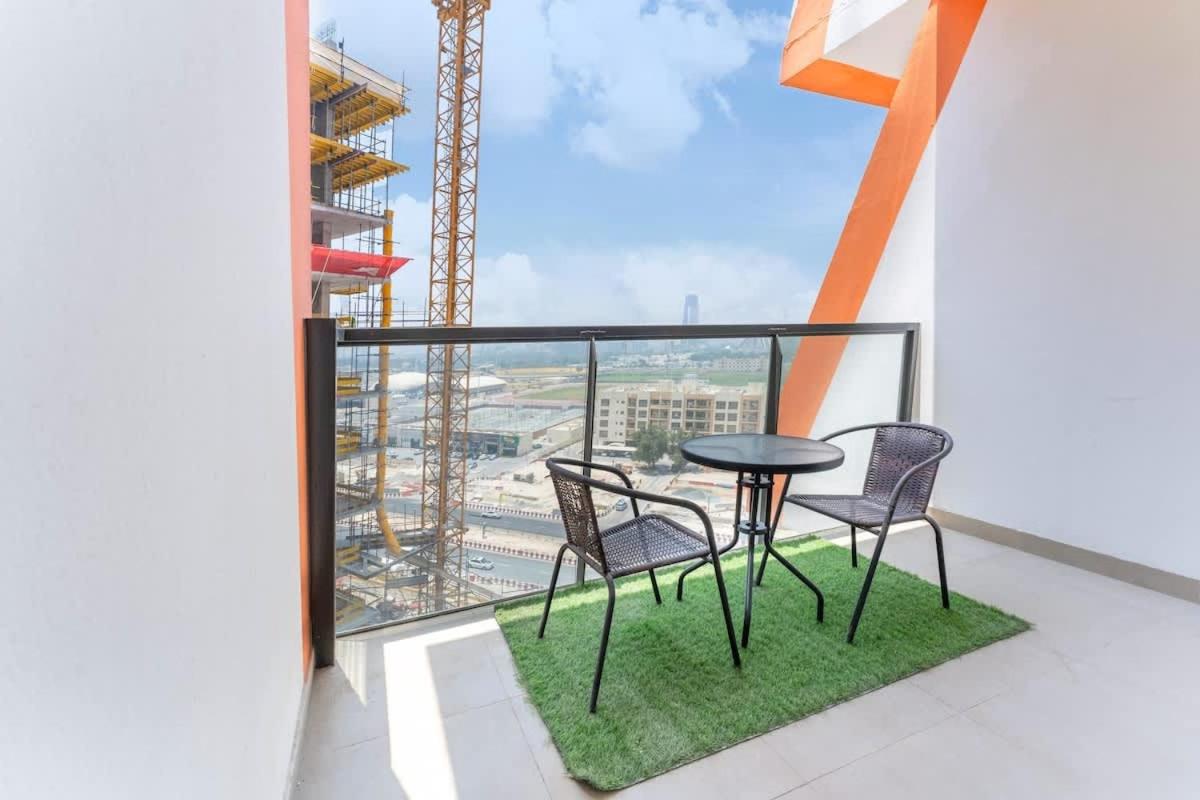 FAM Living 1BR Stay Binghatti Gateway, Al Jaddaf