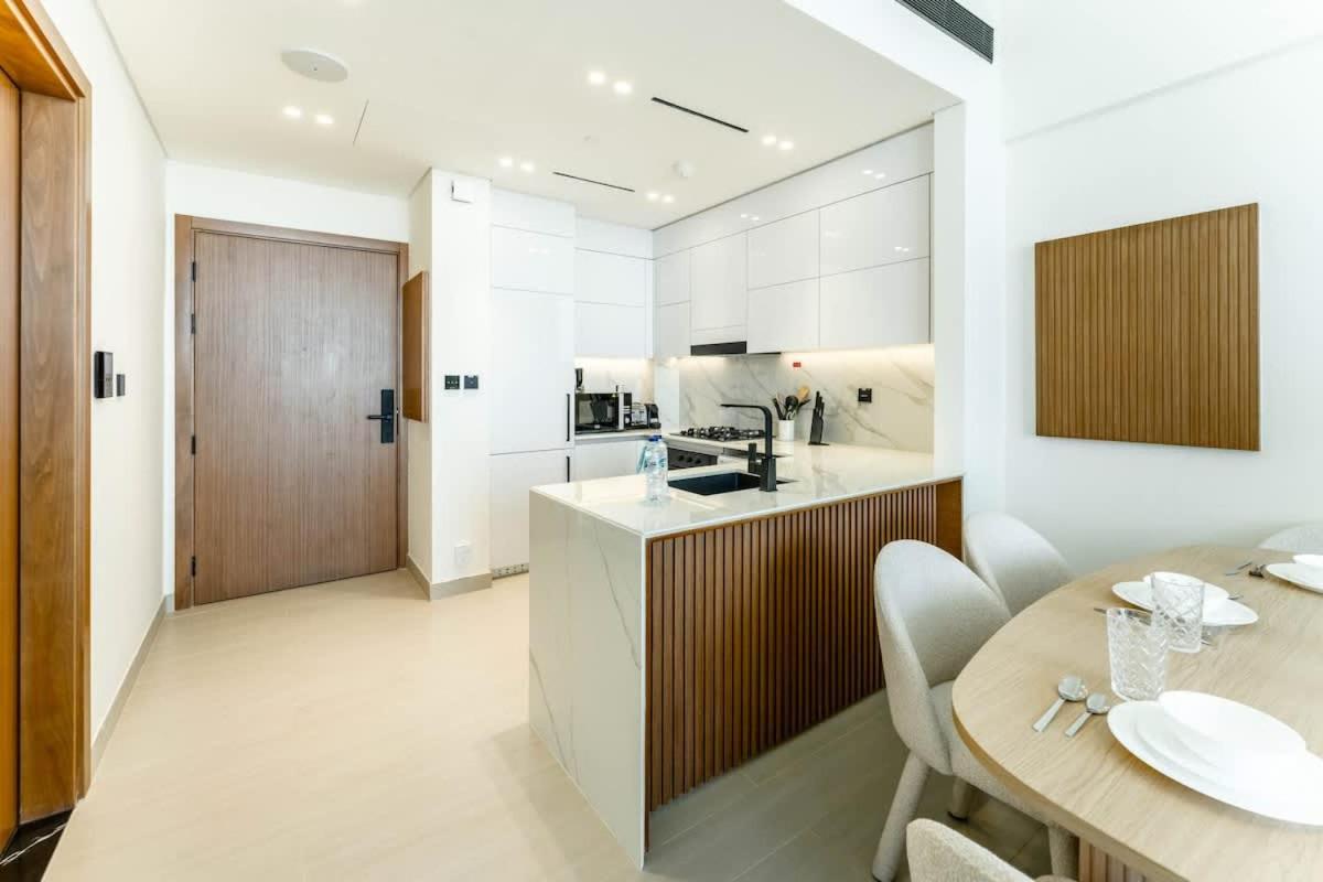 FAM Living Premium 1 Bed Sky View Escape in Binghatti House JVC