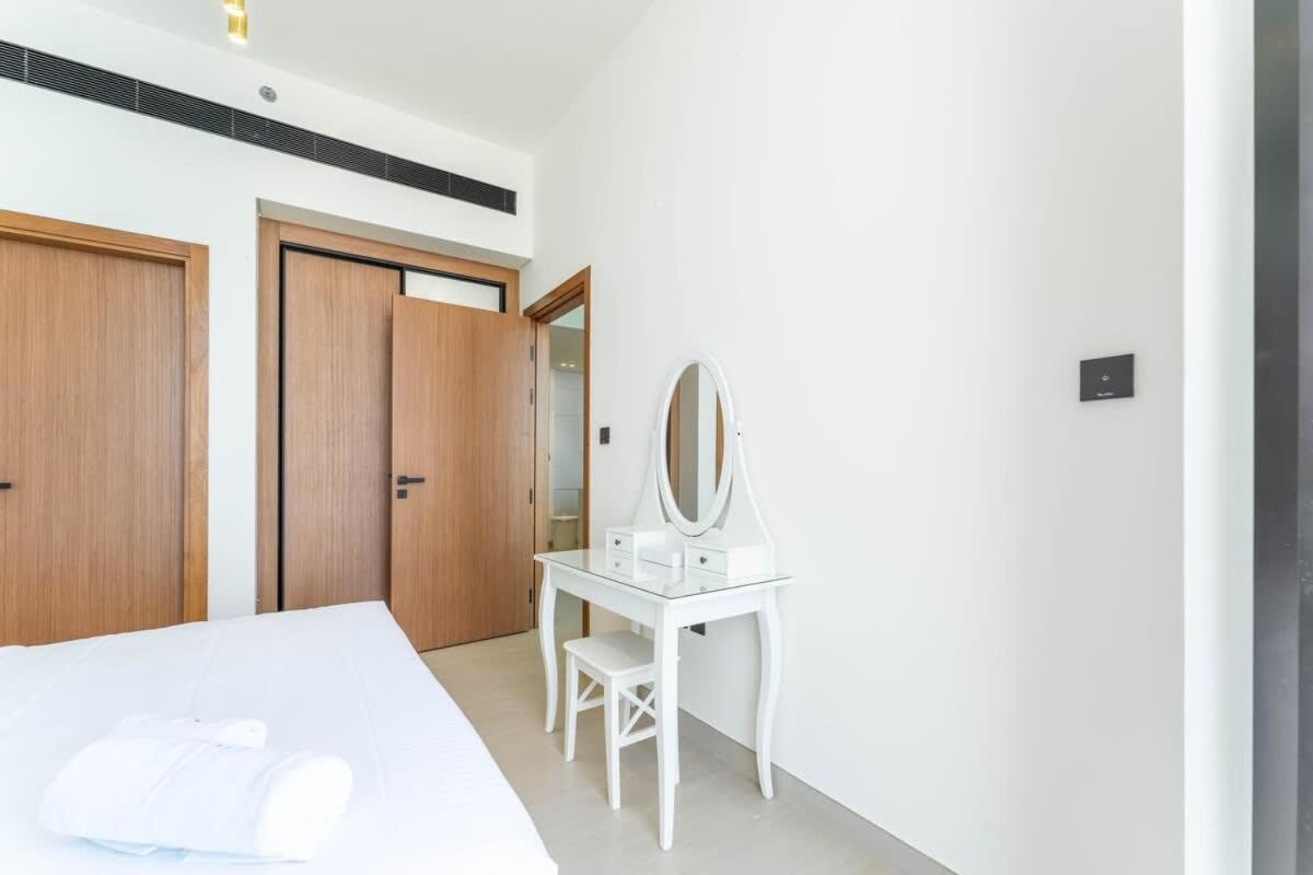 FAM Living Premium 1 Bed Sky View Escape in Binghatti House JVC