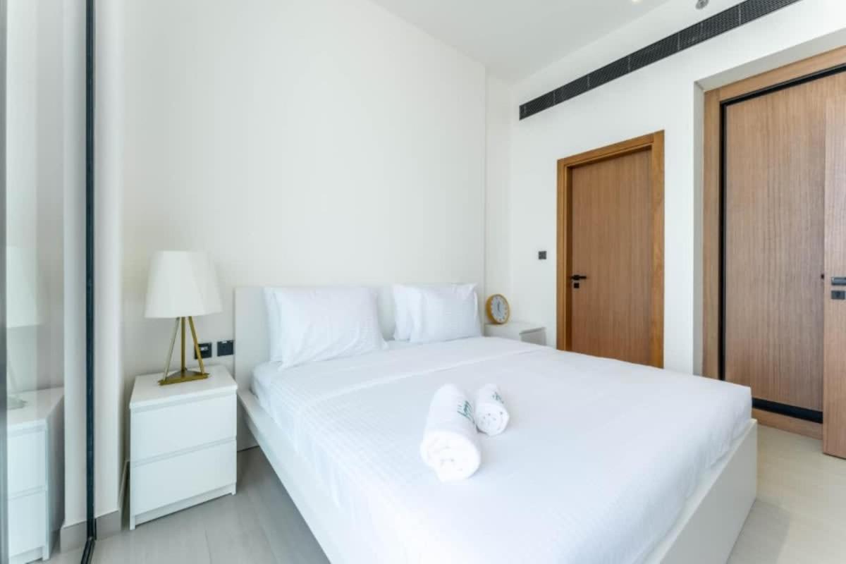 FAM Living Premium 1 Bed Sky View Escape in Binghatti House JVC