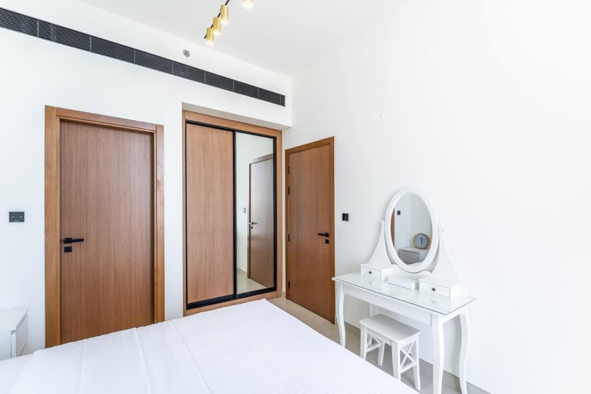 FAM Living Premium 1 Bed Sky View Escape in Binghatti House JVC