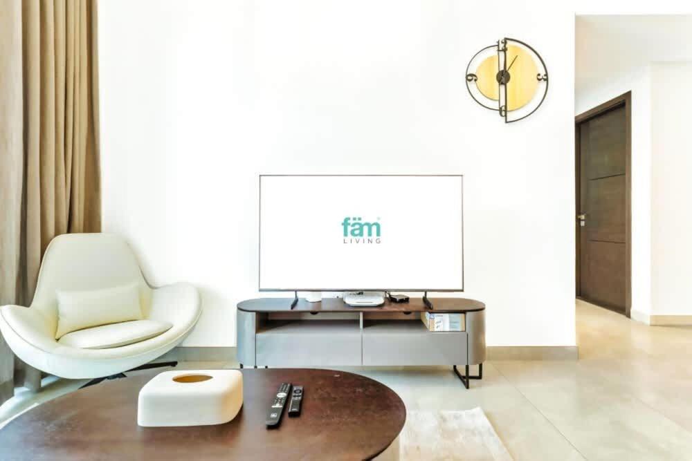 FAM Living Paragon IGO 1 Bed Modern Retreat