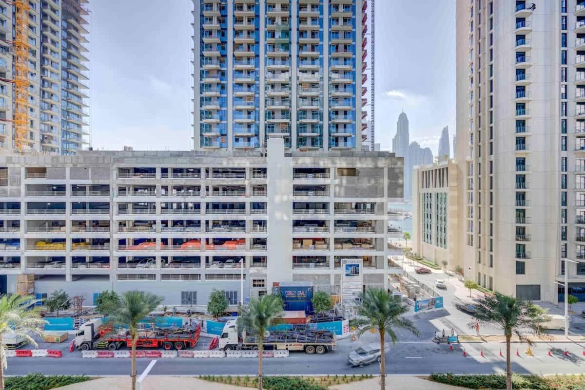 FAM Living - Beachside 1BR Haven in Beach Isle Tower 2