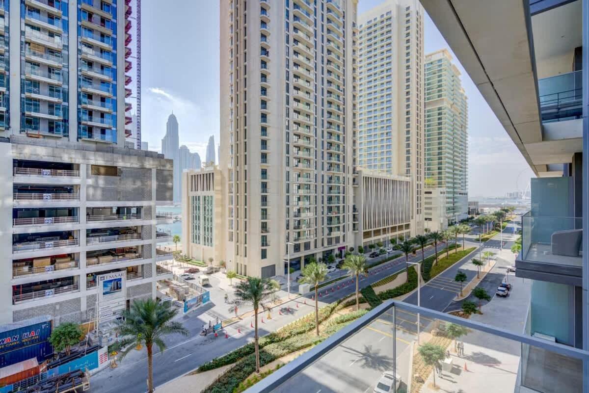 FAM Living - Beachside 1BR Haven in Beach Isle Tower 2