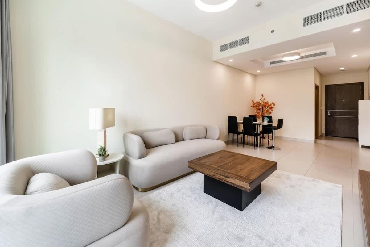 FAM Living - 2BR Apartment with Burj & Canal Views at The Bay