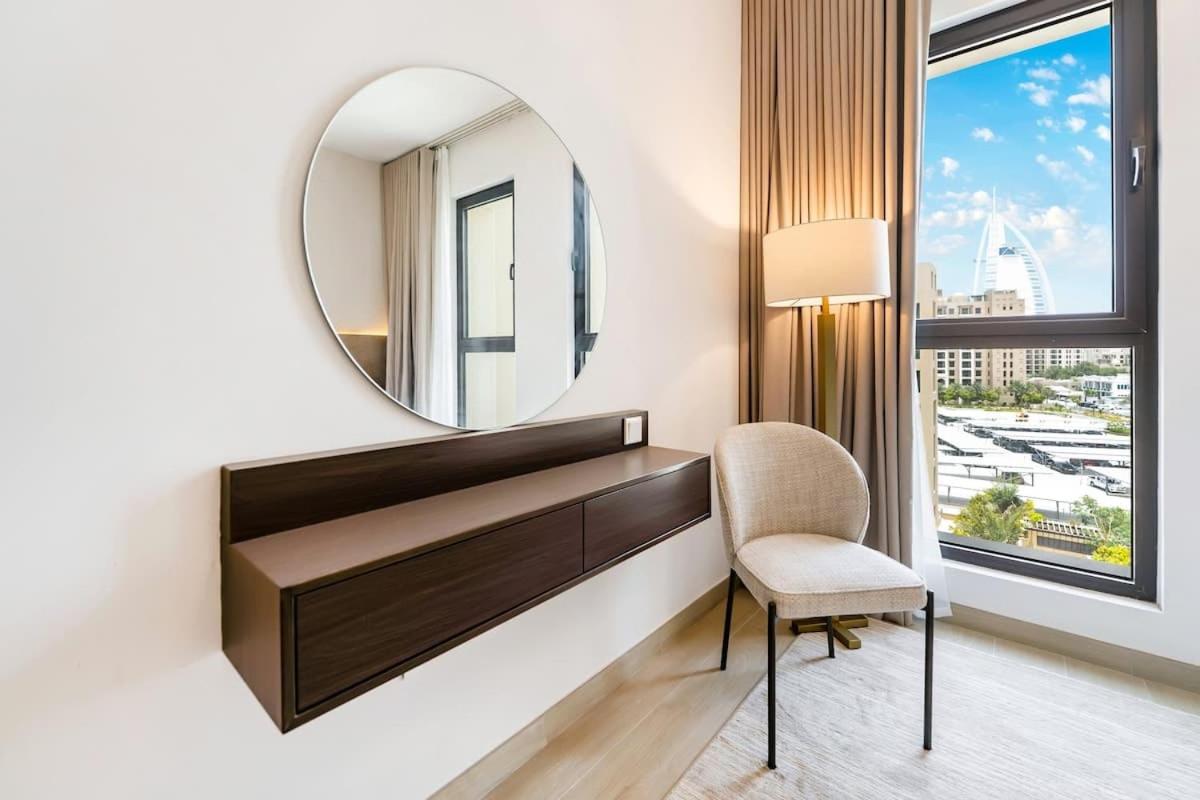 FAM Living -Madinat Jumeirah Living Apartment with Iconic Views