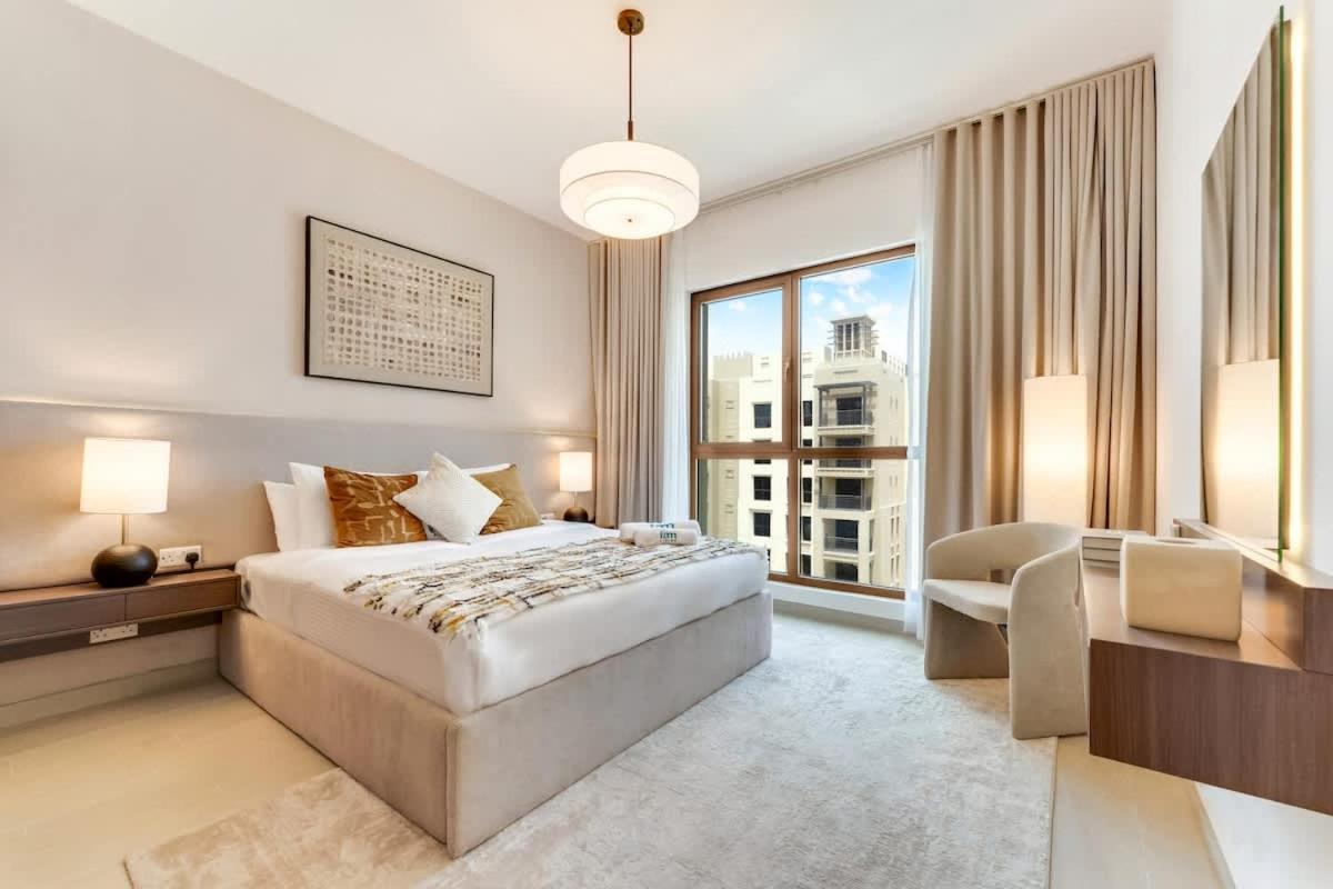 FAM Living -Madinat Jumeirah Living Apartment with Iconic Views