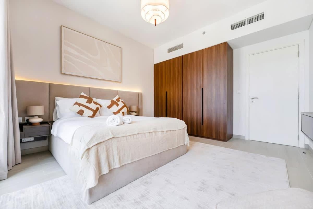 FAM Living -Madinat Jumeirah Living Apartment with Iconic Views