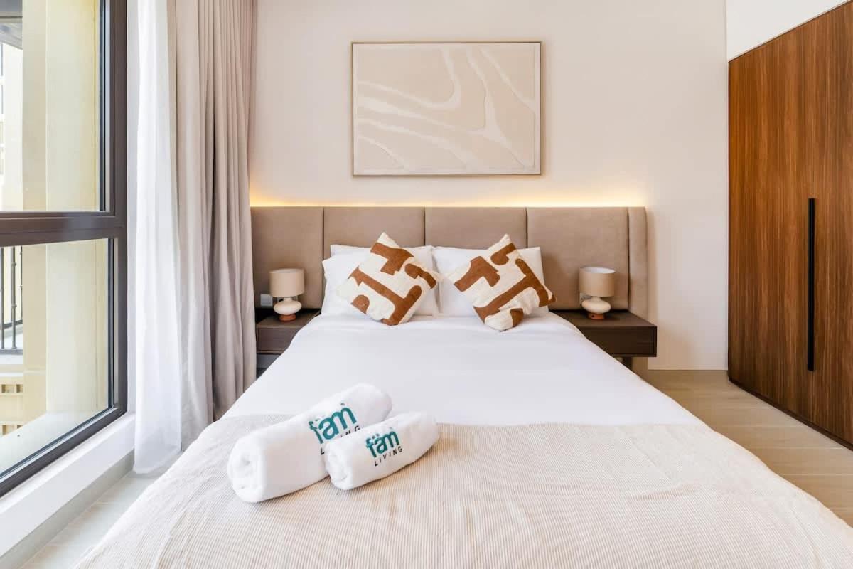 FAM Living -Madinat Jumeirah Living Apartment with Iconic Views