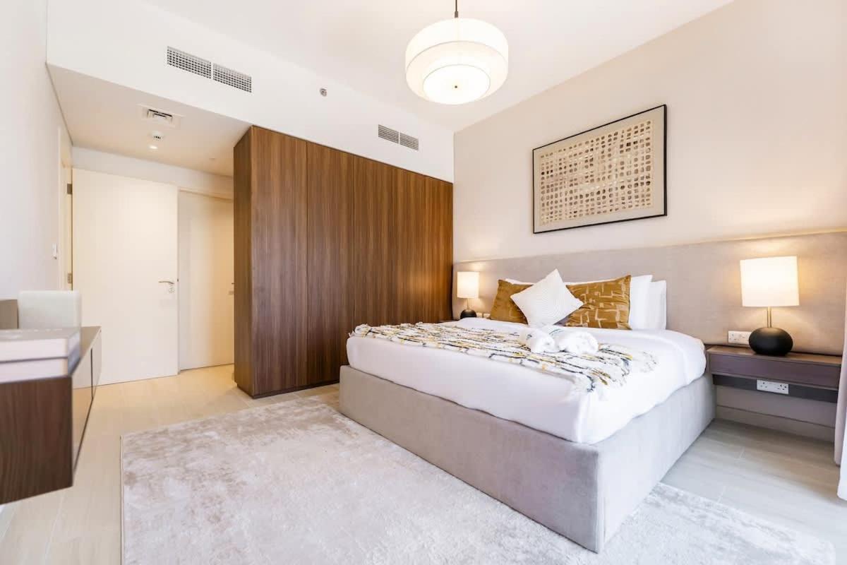 FAM Living -Madinat Jumeirah Living Apartment with Iconic Views