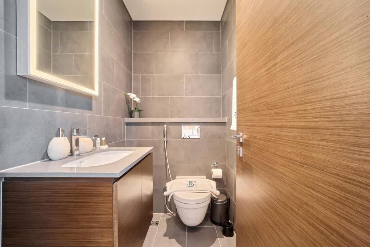 FAM Living -Bright & Spacious Home in Sobha Hartland