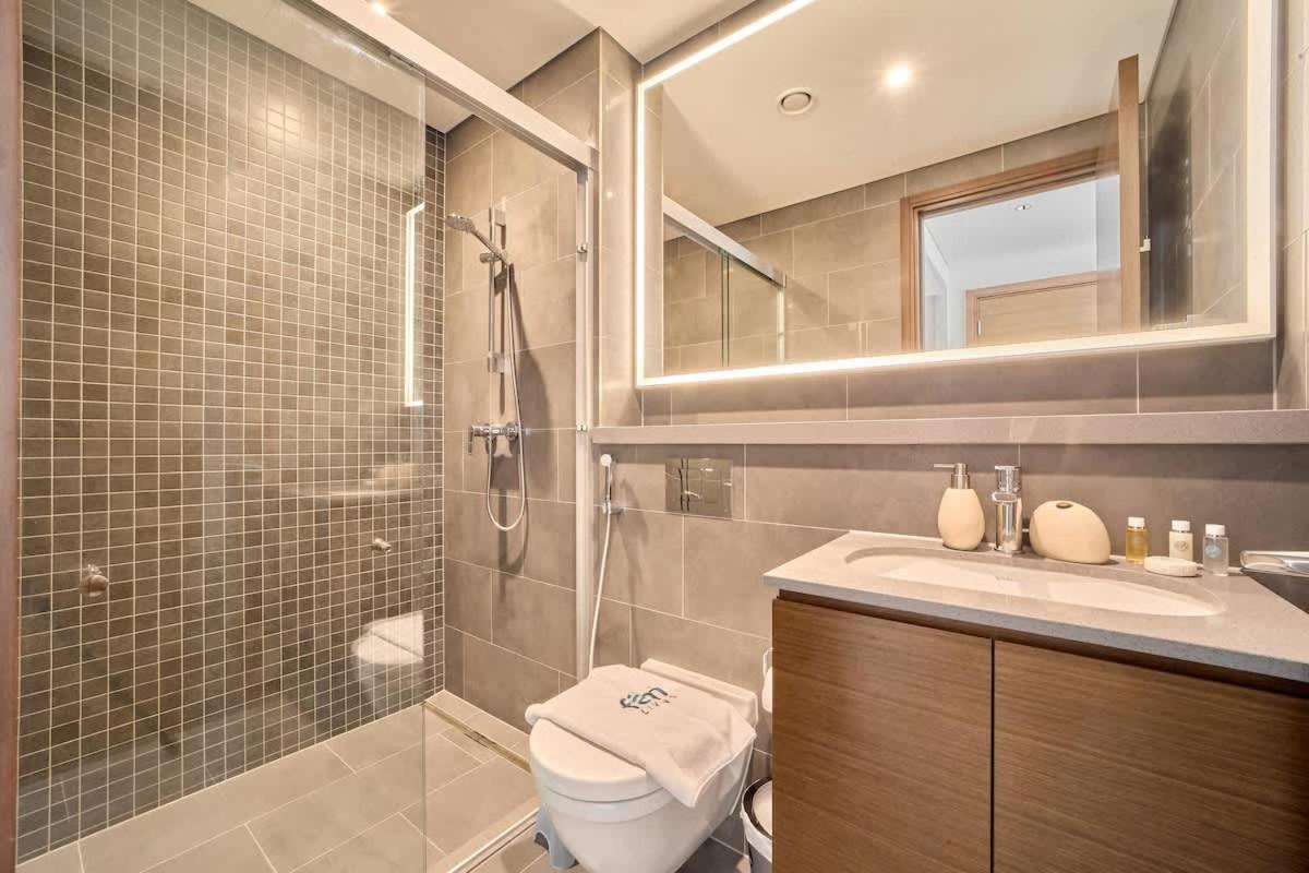 FAM Living -Bright & Spacious Home in Sobha Hartland
