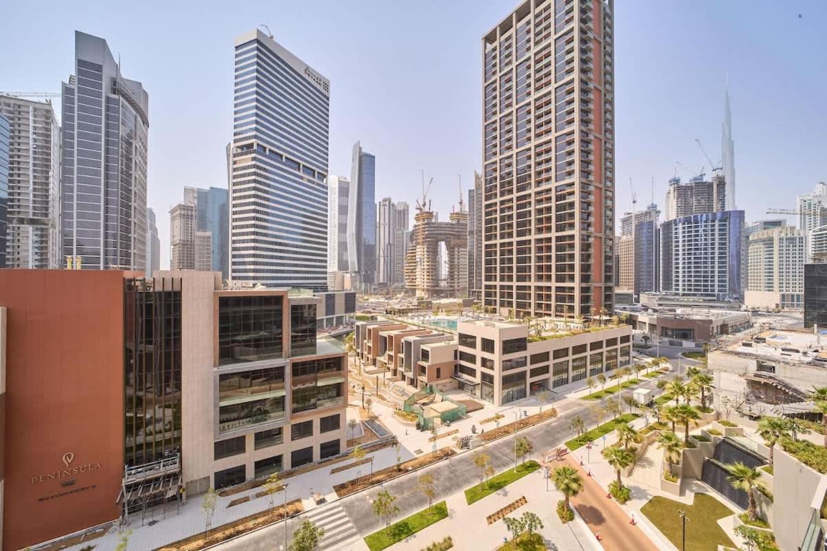 FAM Living Dubai Escape Sleek Studio at Peninsula Five