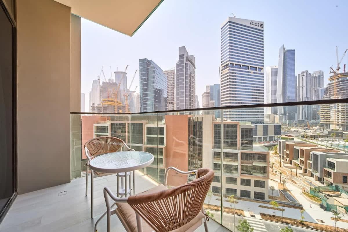 FAM Living Dubai Escape Sleek Studio at Peninsula Five