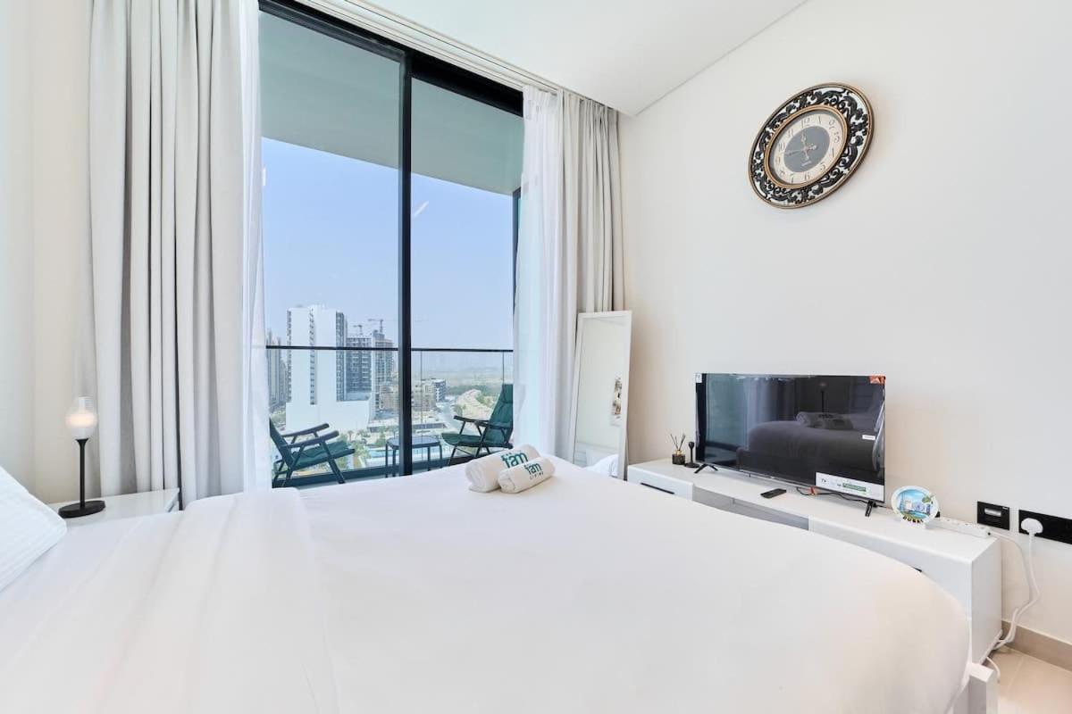 FAM Living Stylish Studio Apartment in Binghatti Azure JVC