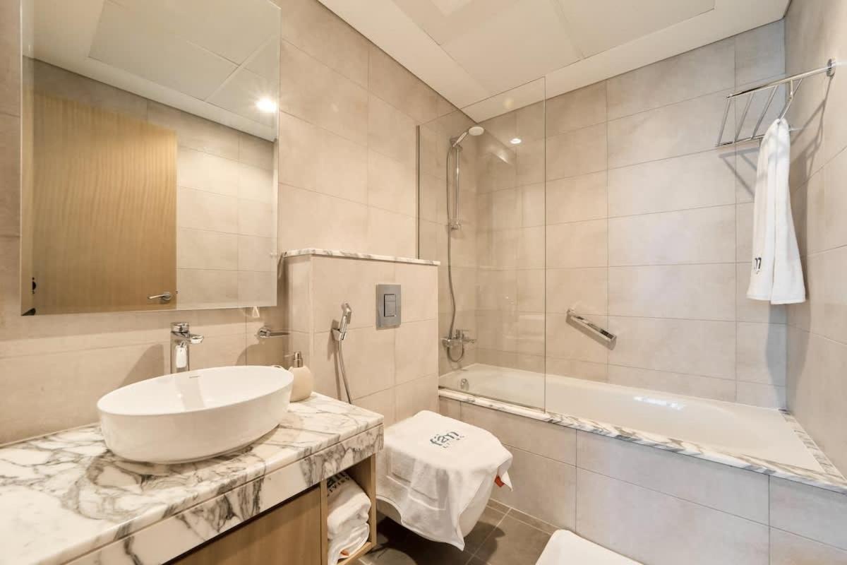 FAM Living - 2 Bedroom Aykon City Dubai