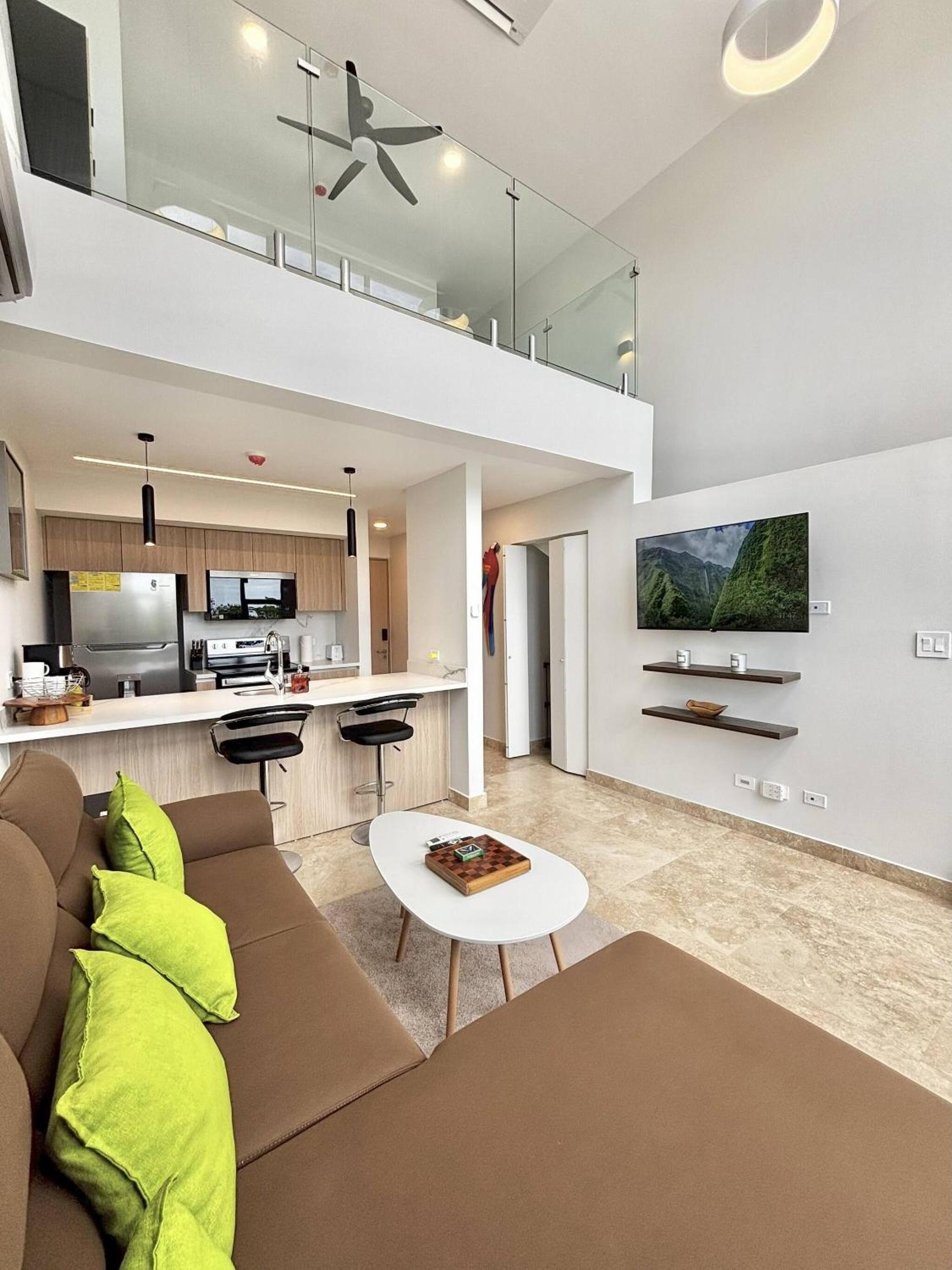 Brand New Loft Few Steps From The Beach
