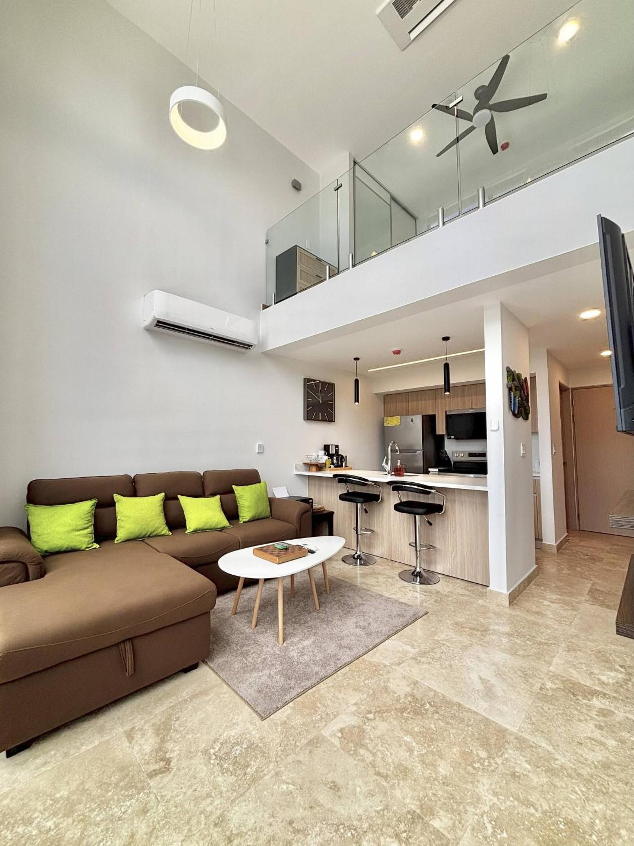 Brand New Loft Few Steps From The Beach