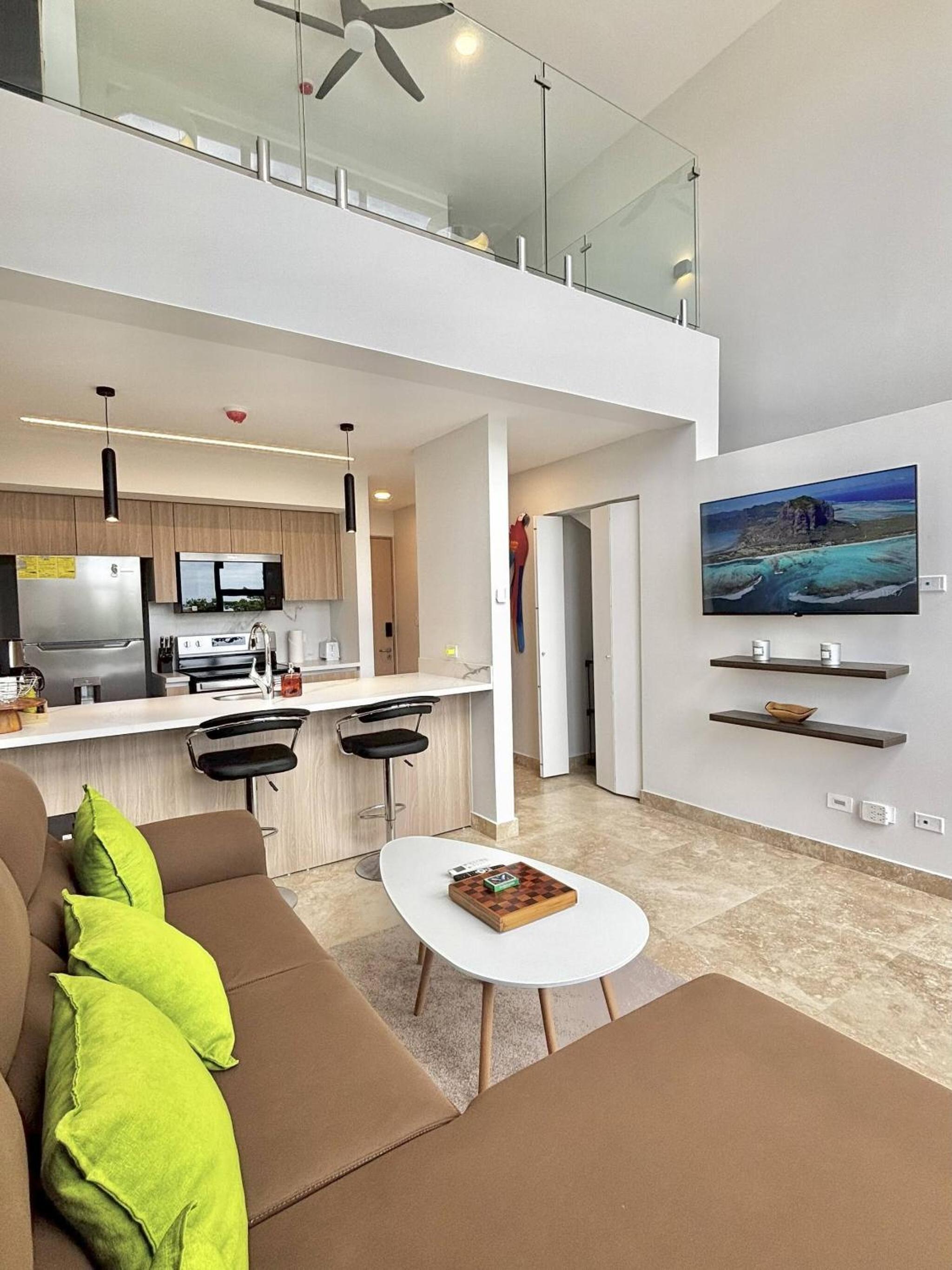 Brand New Loft Few Steps From The Beach