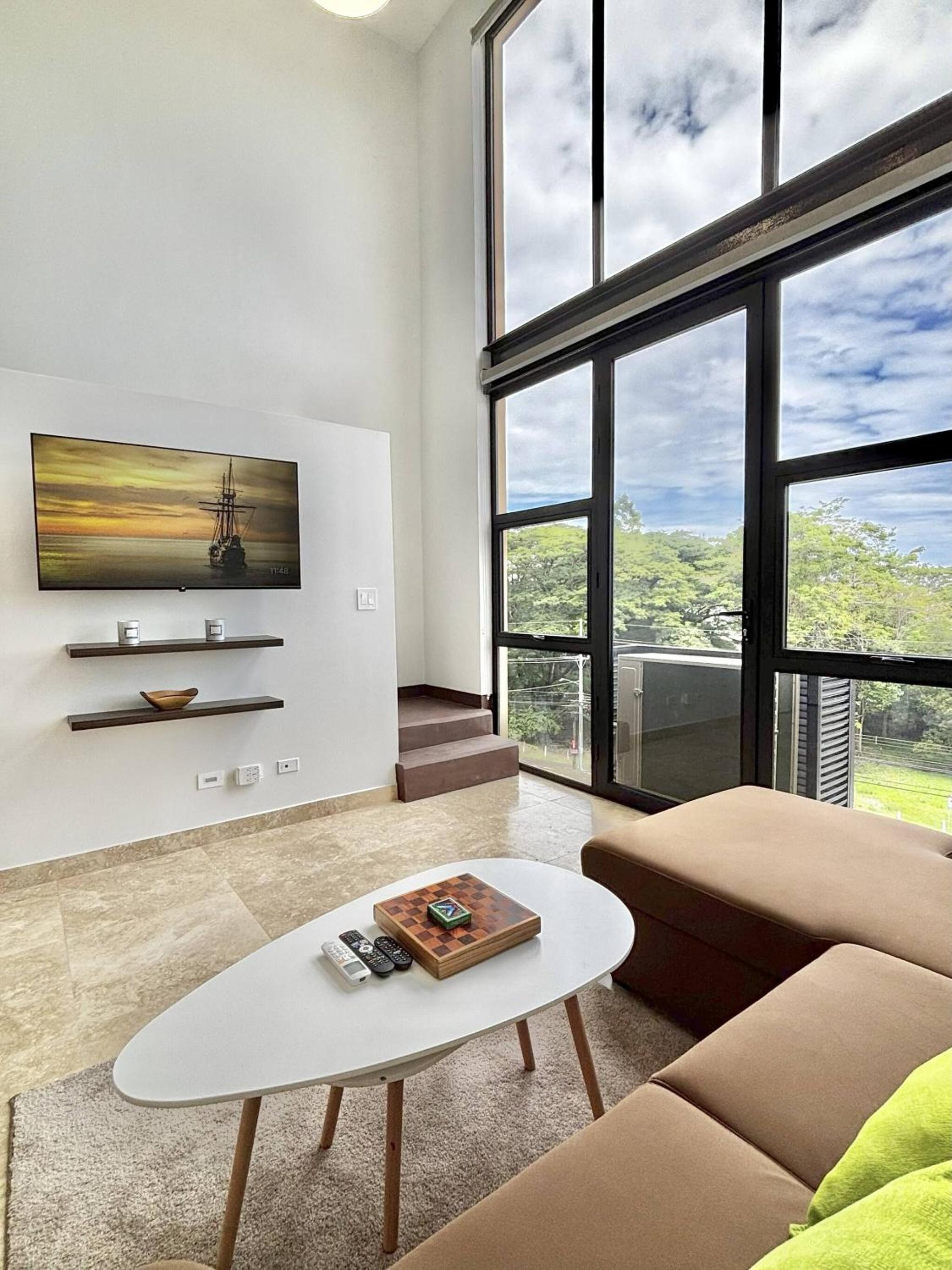 Brand New Loft Few Steps From The Beach