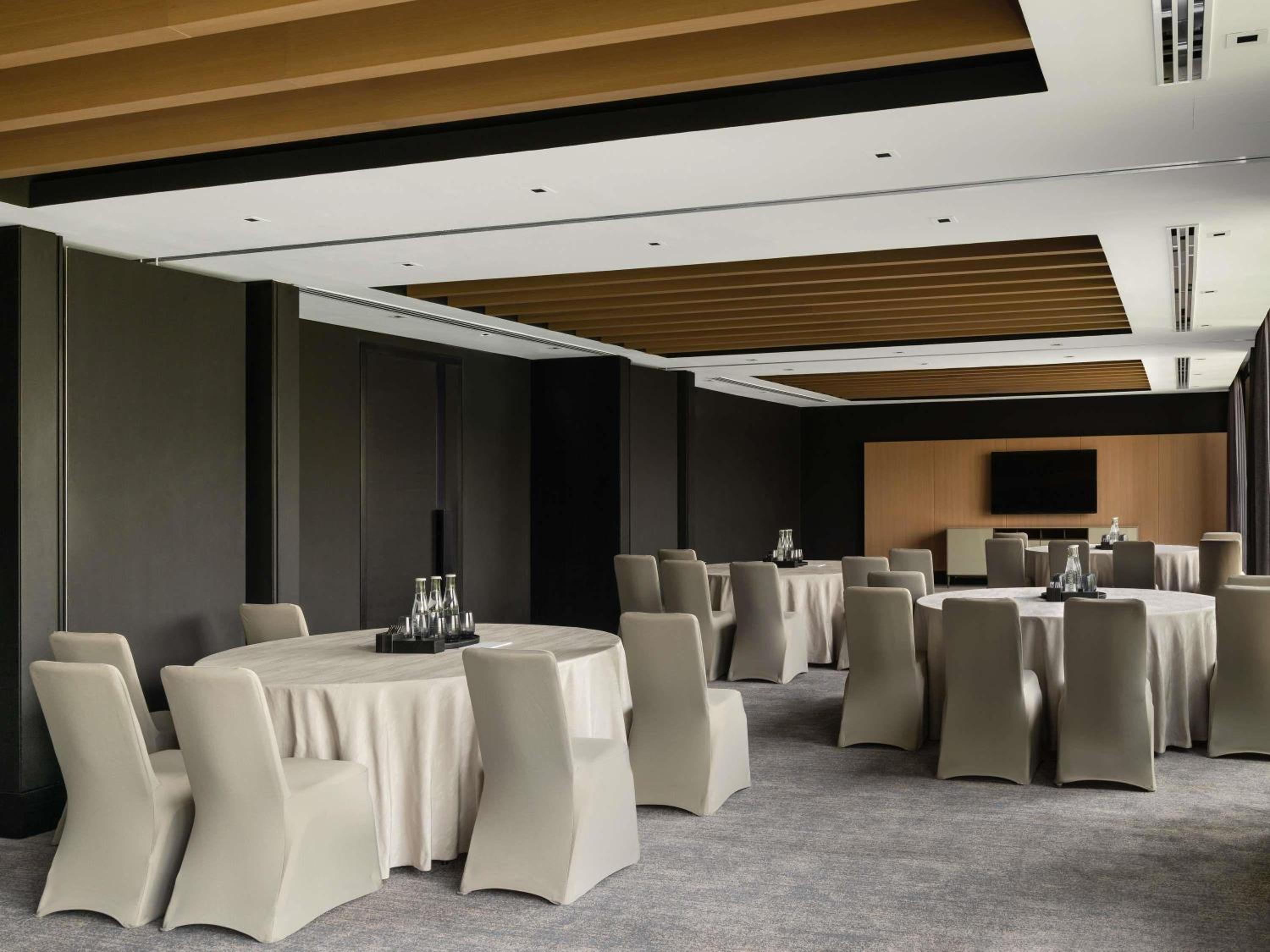 Delano Dubai at Bluewaters