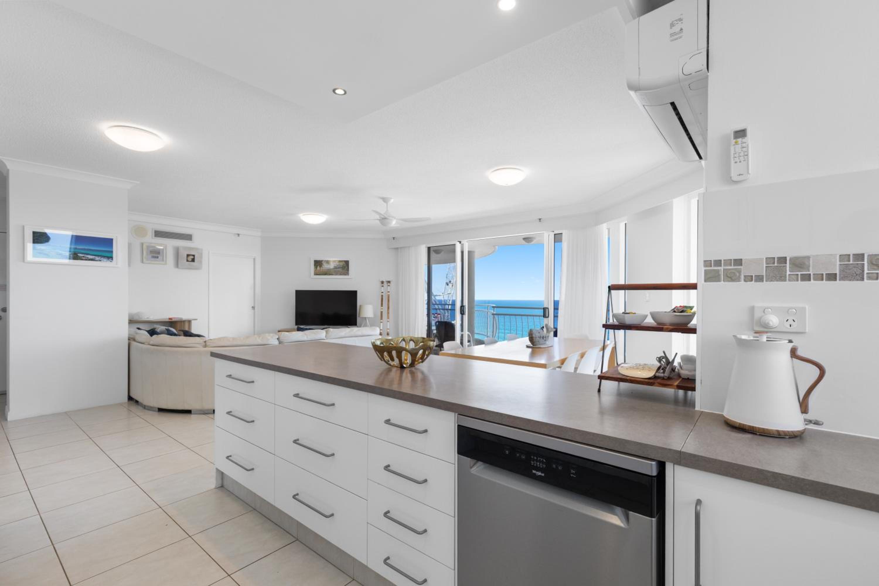 Elysian Blue 3BR Burleigh Heads Escape - Hosted by Burleigh Letting Co
