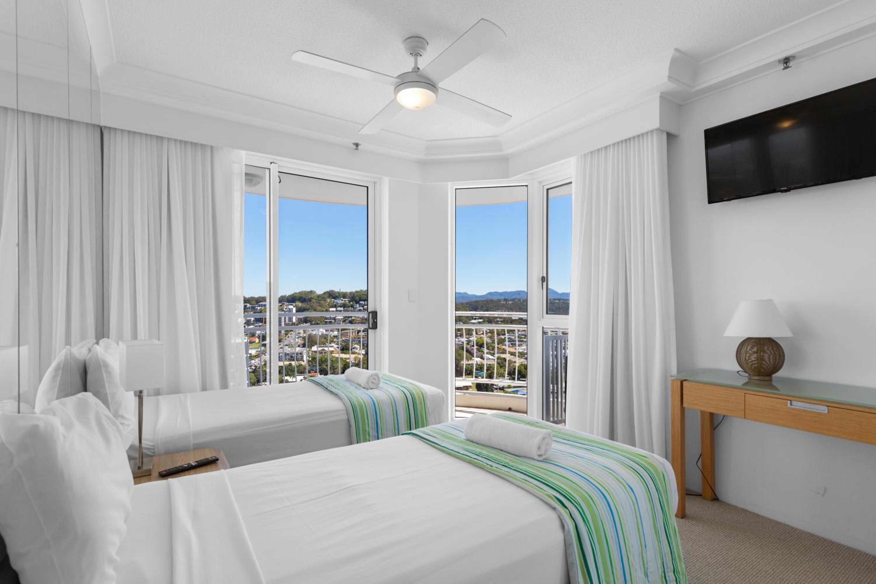 Elysian Blue 3BR Burleigh Heads Escape - Hosted by Burleigh Letting Co