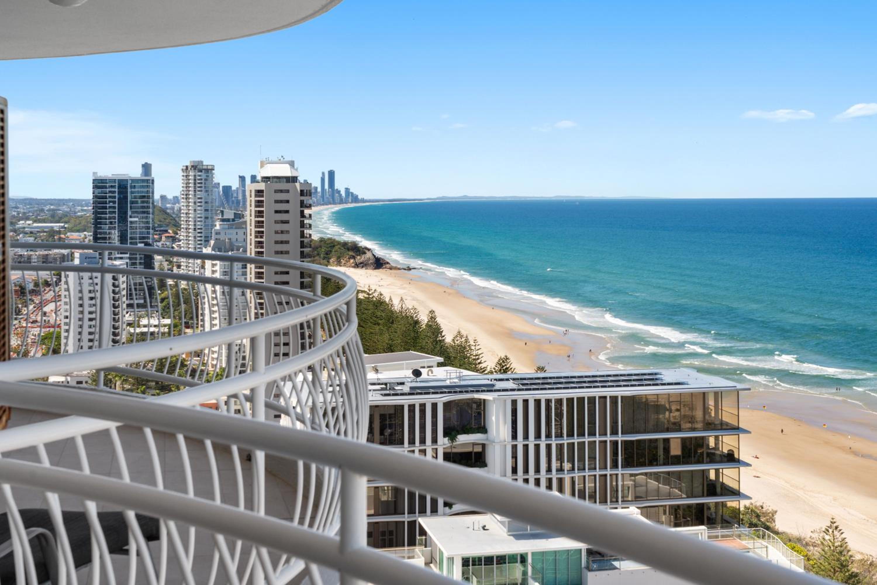 Elysian Blue 3BR Burleigh Heads Escape - Hosted by Burleigh Letting Co